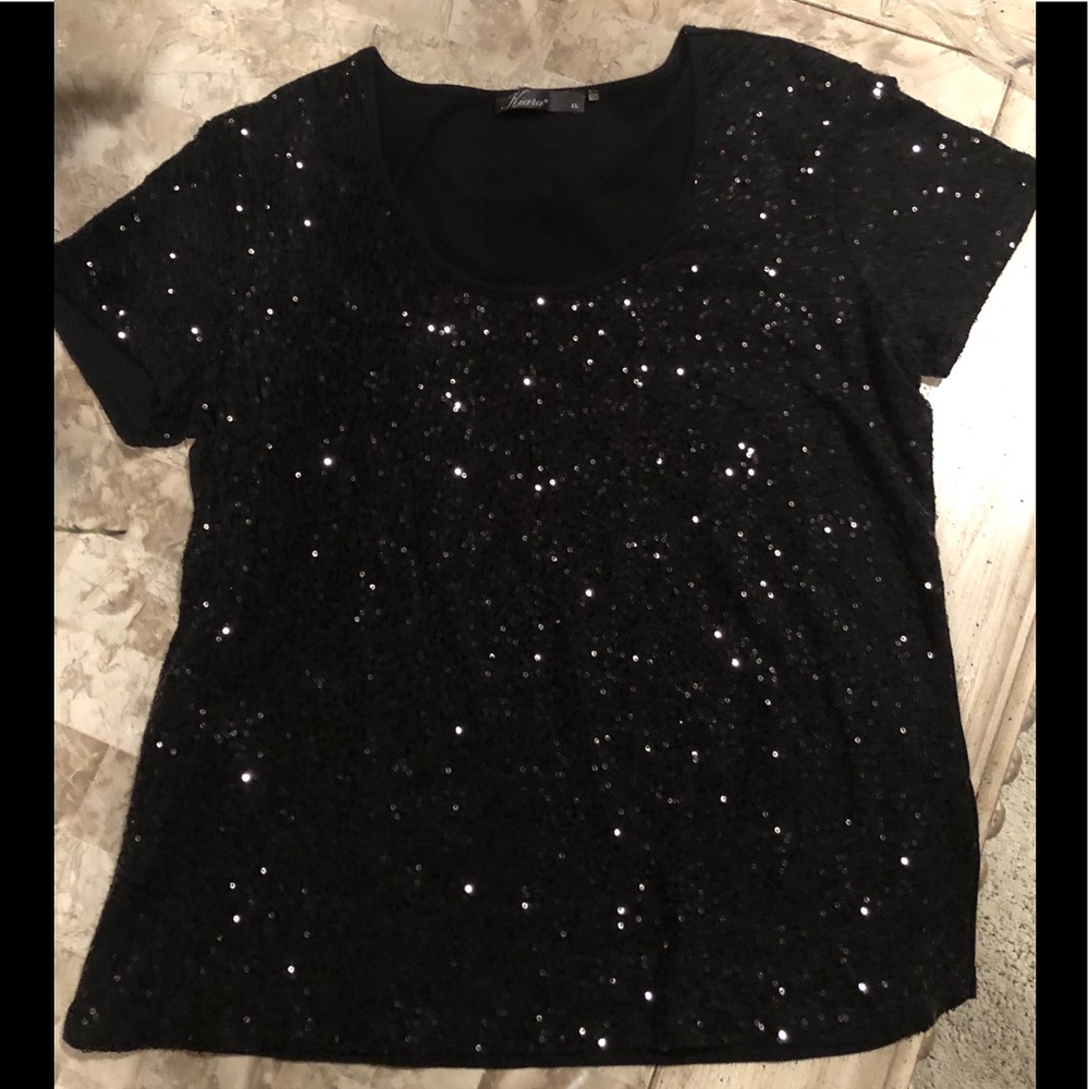 Black Sequined Top!!♥️♥️♥️